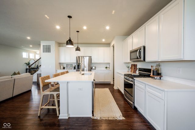 13045 Hartswood Drive, Fishers, IN 46037