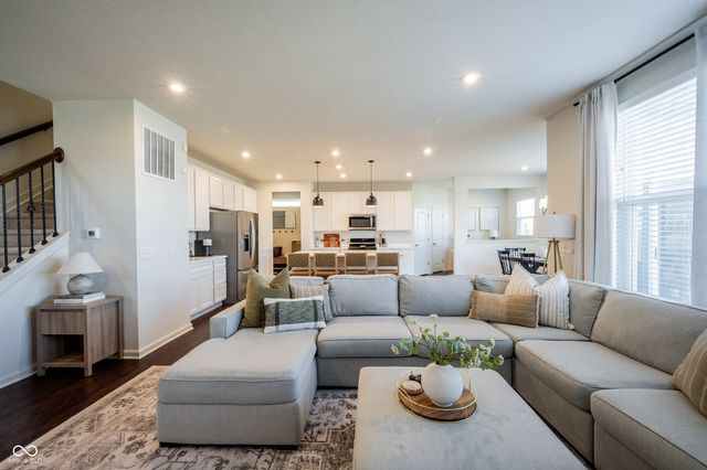 13045 Hartswood Drive, Fishers, IN 46037