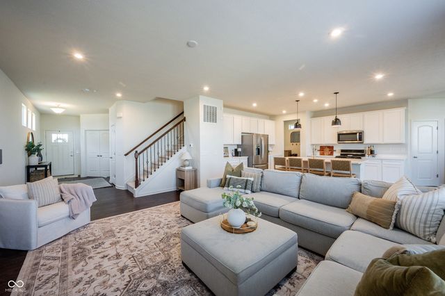 13045 Hartswood Drive, Fishers, IN 46037