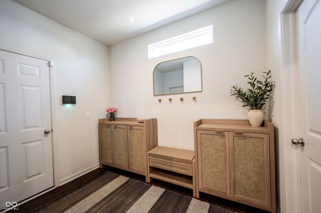 13045 Hartswood Drive, Fishers, IN 46037