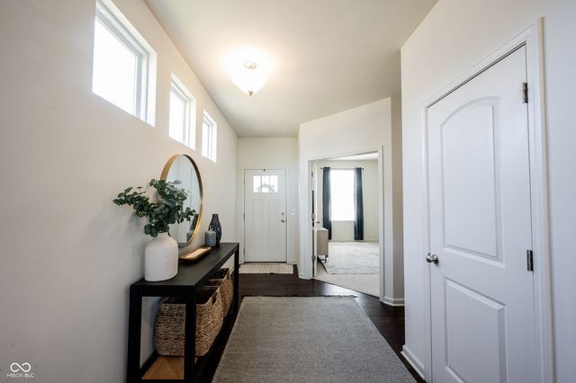 13045 Hartswood Drive, Fishers, IN 46037