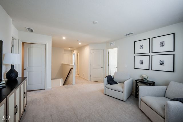 13045 Hartswood Drive, Fishers, IN 46037