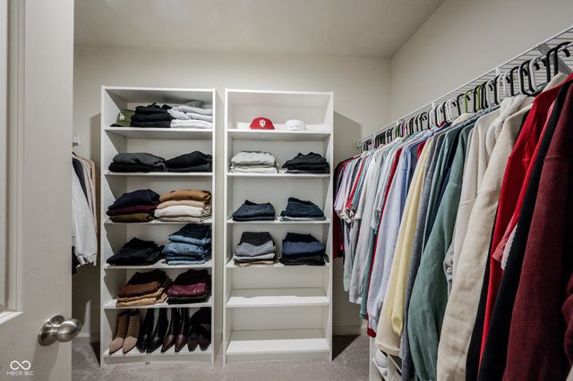 13045 Hartswood Drive, Fishers, IN 46037