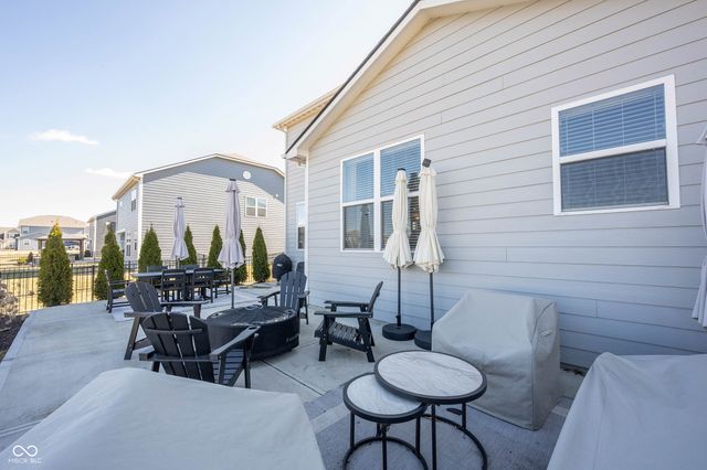 13045 Hartswood Drive, Fishers, IN 46037