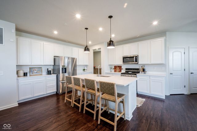 13045 Hartswood Drive, Fishers, IN 46037