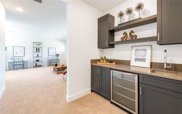 6534 Deloache Avenue, Dallas, TX 75225