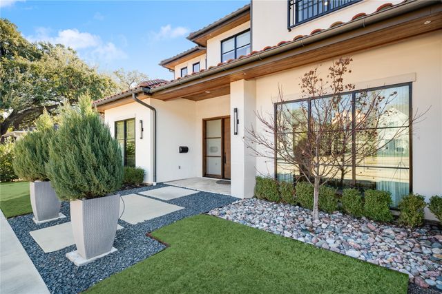 6534 Deloache Avenue, Dallas, TX 75225