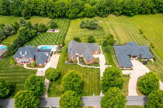 302 Golf Club Drive, Nicholasville, KY 40356