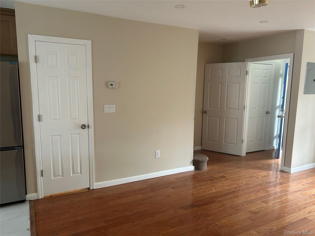 102-35 183rd Place, Hollis, NY 11423 — photo 3