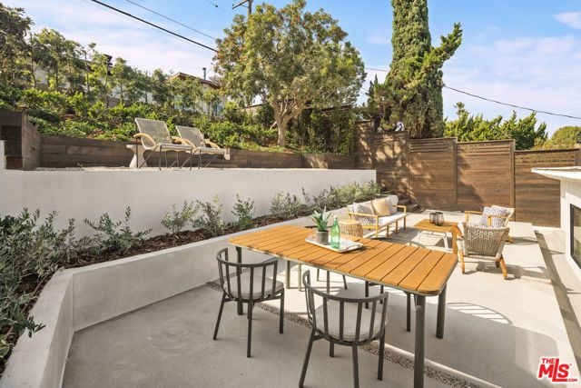 3289 Kelton Avenue, Los Angeles, CA 90034