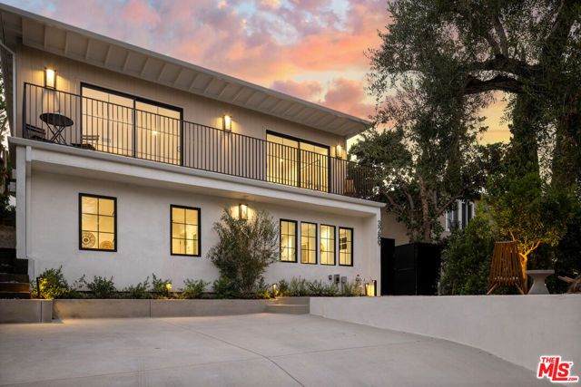 3289 Kelton Avenue, Los Angeles, CA 90034