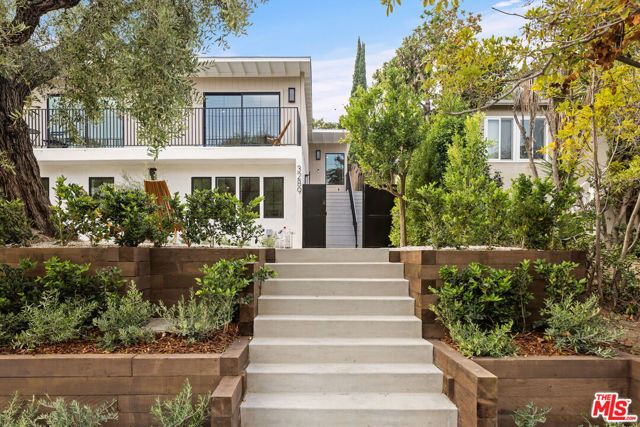 3289 Kelton Avenue, Los Angeles, CA 90034