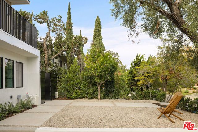 3289 Kelton Avenue, Los Angeles, CA 90034