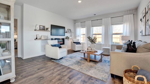 4338 SANDY HOLLOW LN, Millington, TN 38053