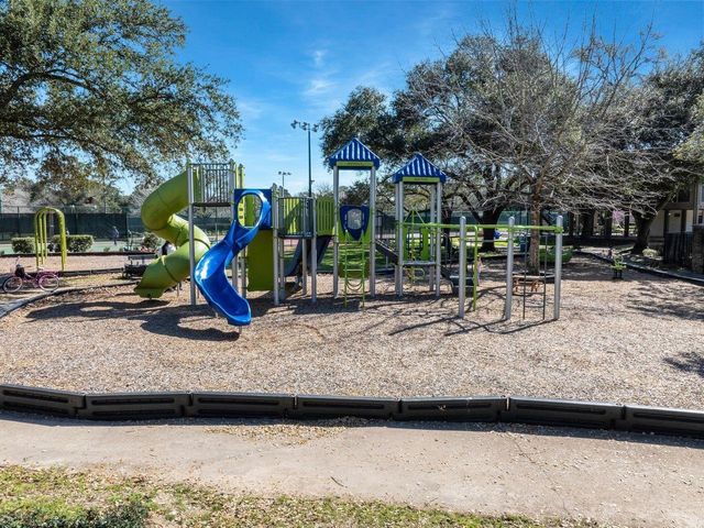 18015 Spellbrook Drive, Houston, TX 77084