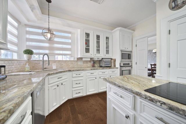 18015 Spellbrook Drive, Houston, TX 77084