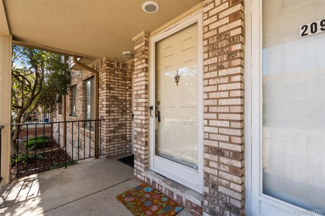 20912 Flora Street, Roseville, MI 48066