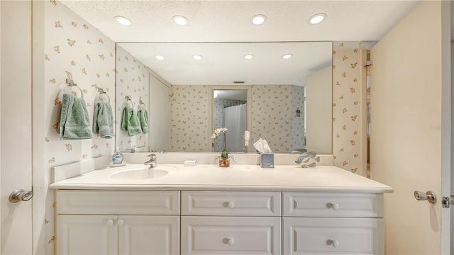 4825 GULF OF MEXICO DRIVE 504, Longboat Key, FL 34228