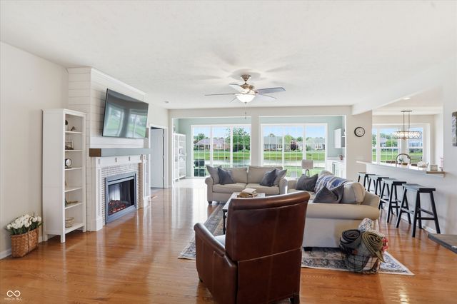 1720 Harris Hawk Court, Brownsburg, IN 46112