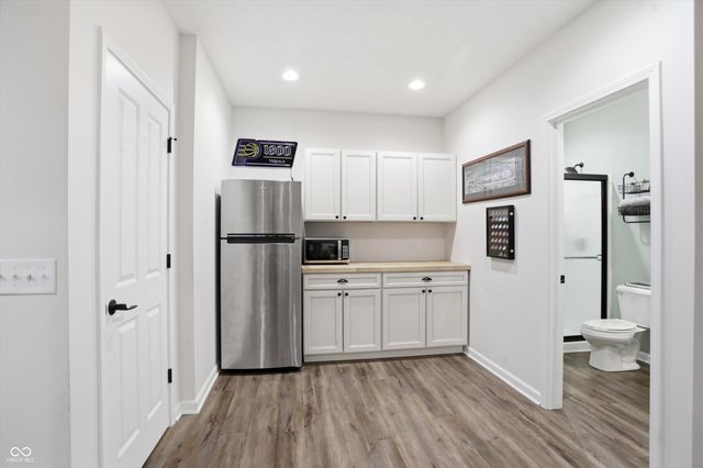 1720 Harris Hawk Court, Brownsburg, IN 46112