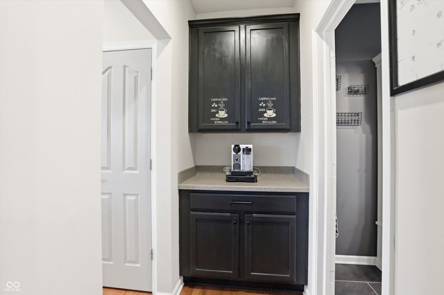 1720 Harris Hawk Court, Brownsburg, IN 46112