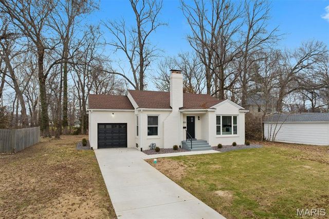 1304 Eberhart Avenue, Edwardsville, IL 62025