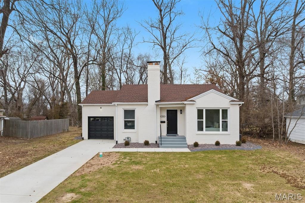 1304 Eberhart Avenue, Edwardsville, IL 62025