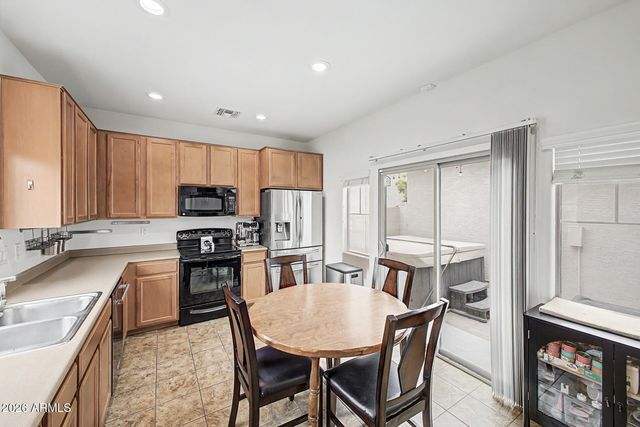 435 N RANGER Trail, Gilbert, AZ 85234