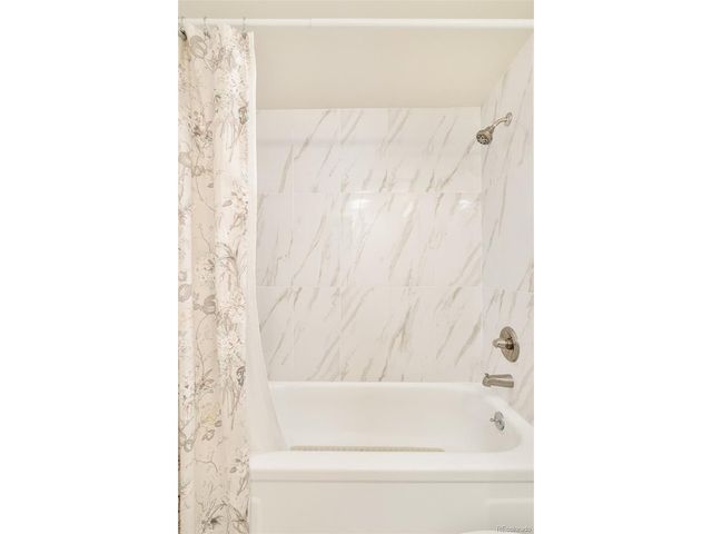 14390 E Marina Dr 311, Aurora, CO 80014