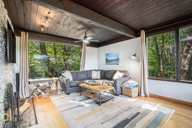 1 Skyline Drive, Portage, IN 46368