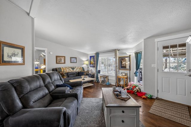 12916 SW Wheat Grass Road, Terrebonne, OR 97760