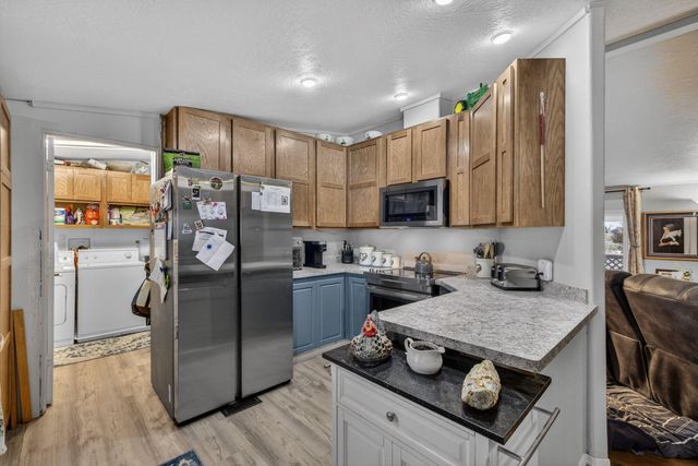 12916 SW Wheat Grass Road, Terrebonne, OR 97760