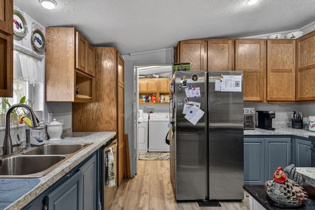 12916 SW Wheat Grass Road, Terrebonne, OR 97760