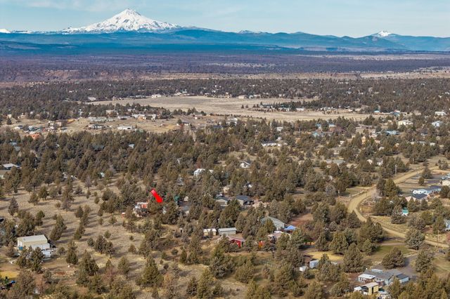 12916 SW Wheat Grass Road, Terrebonne, OR 97760