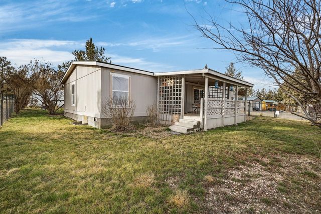 12916 SW Wheat Grass Road, Terrebonne, OR 97760