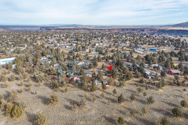 12916 SW Wheat Grass Road, Terrebonne, OR 97760