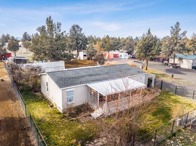12916 SW Wheat Grass Road, Terrebonne, OR 97760