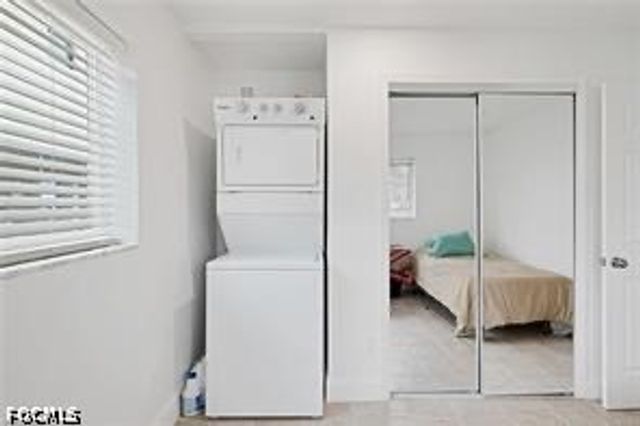 131 Eucalyptus CT, Fort Myers Beach, FL 33931