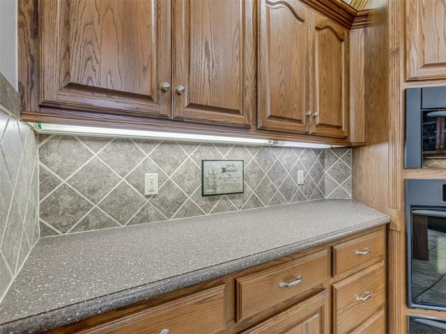 490 Daniel Lee Drive, Choctaw, OK 73020