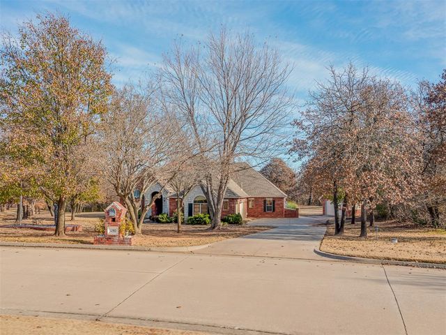 490 Daniel Lee Drive, Choctaw, OK 73020