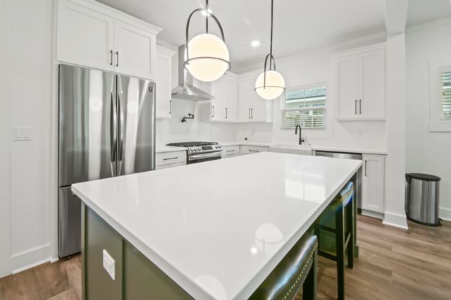 1001 E Cross Street B, Pensacola, FL 32503