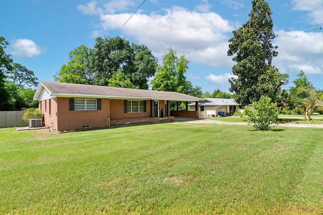 206 Lafayette Blvd, Gladewater, TX 75647