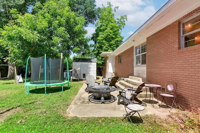 206 Lafayette Blvd, Gladewater, TX 75647