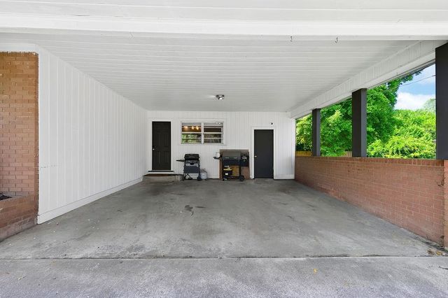 206 Lafayette Blvd, Gladewater, TX 75647
