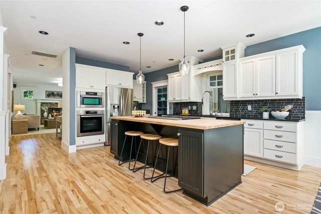 1406 218th Avenue NE, Sammamish, WA 98074