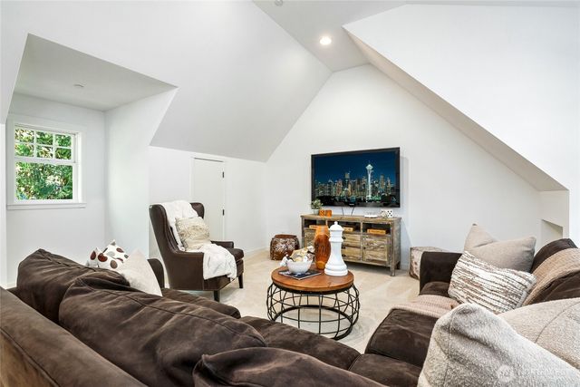 1406 218th Avenue NE, Sammamish, WA 98074
