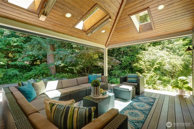 1406 218th Avenue NE, Sammamish, WA 98074