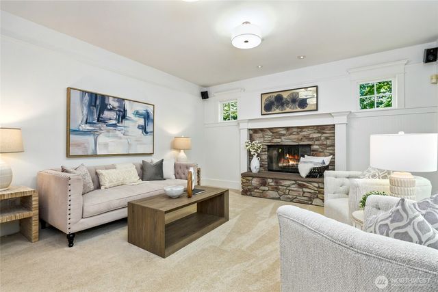 1406 218th Avenue NE, Sammamish, WA 98074