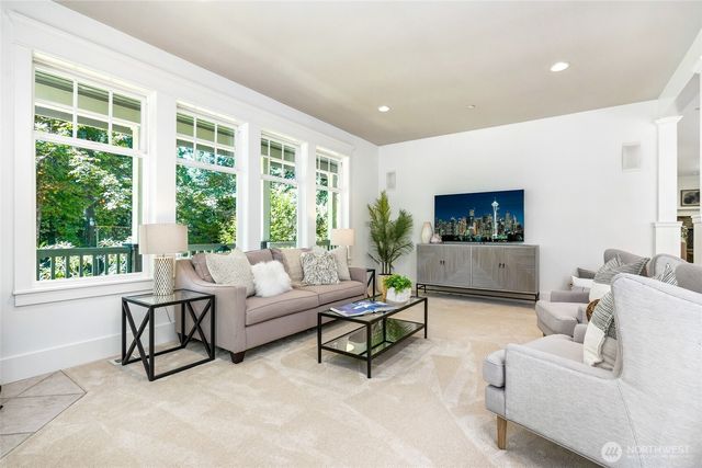 1406 218th Avenue NE, Sammamish, WA 98074