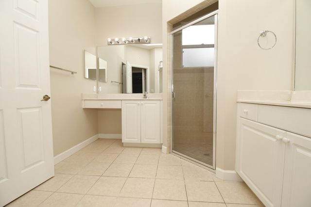 523 Gardendale Circle SE, Palm Bay, FL 32909